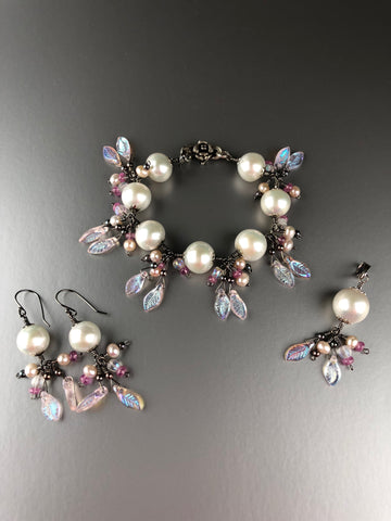 Freshwater Pearl Bracelet, Earrings and Pendant Set Magic Sparkle Collection
