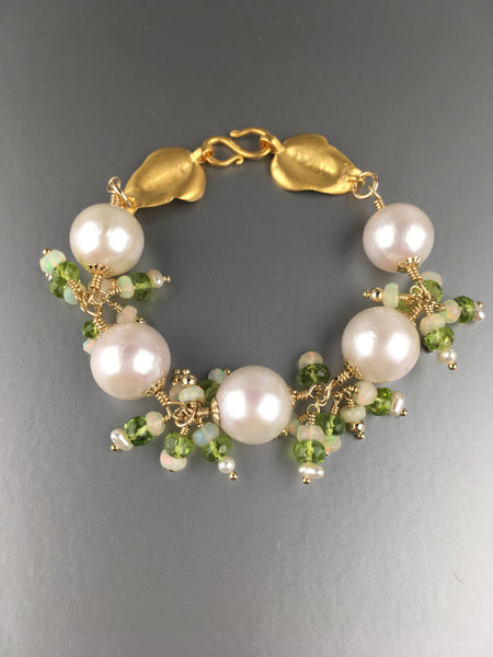Freshwater Pearl Bracelet "Goddess in the Forest"