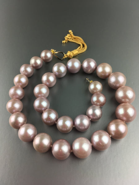 Freshwater Pearl Necklace (London Mauve Pink)